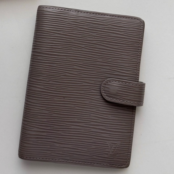 Louis Vuitton Epi Leather PM agenda - Picture 1 of 3